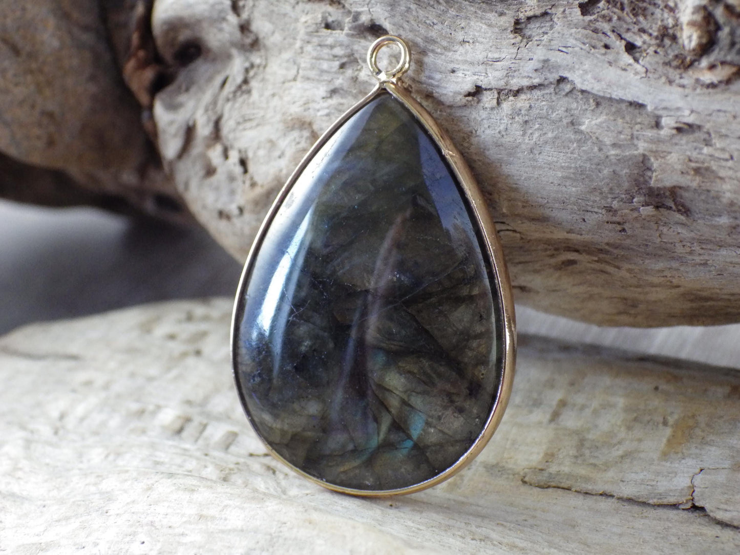 Labradorite Teardrop Pendant 36x25mm, Semi Precious Gemstone, L8