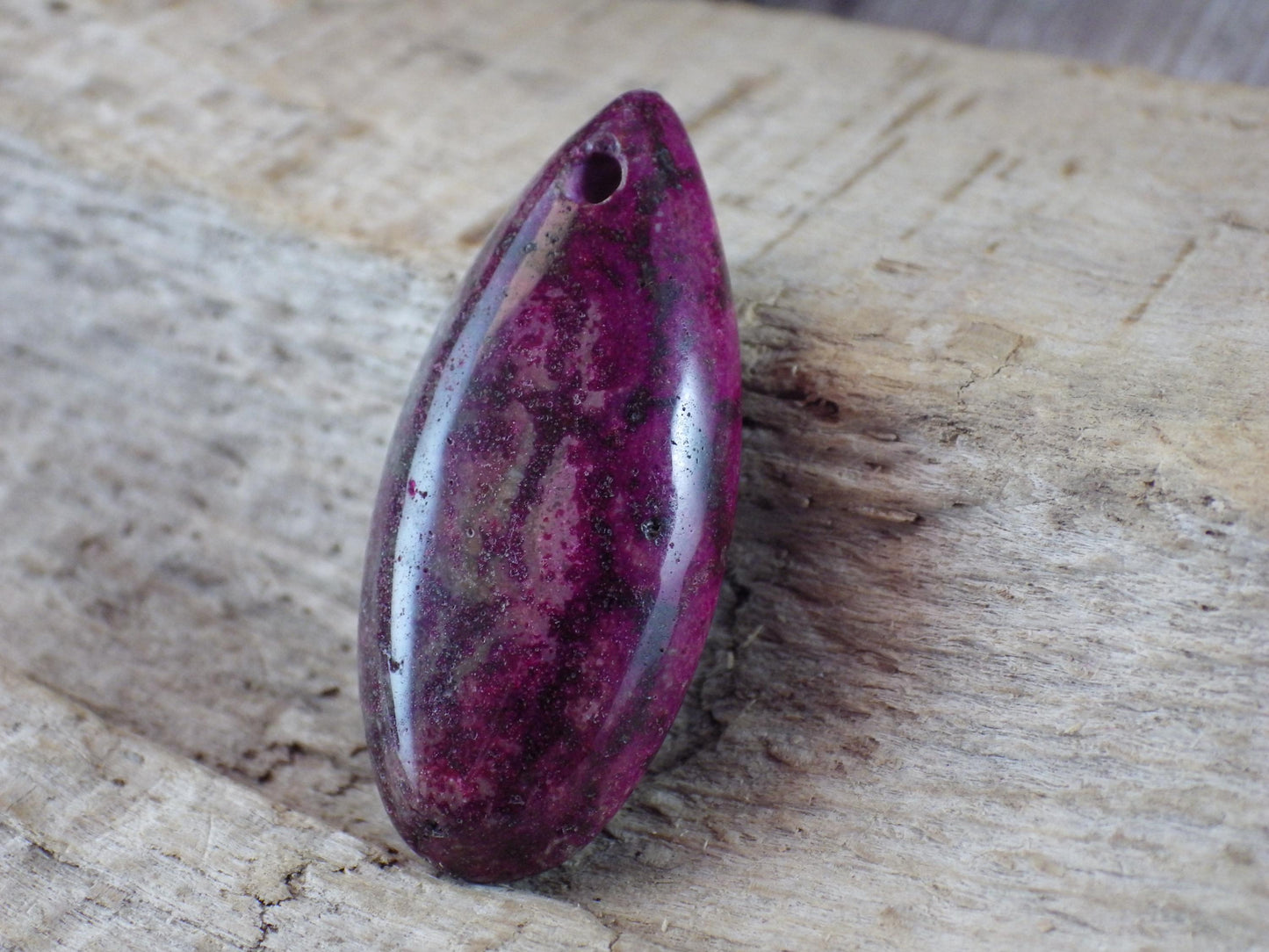 Mookaite Jasper Teardrop Pendant 35x15mm A8