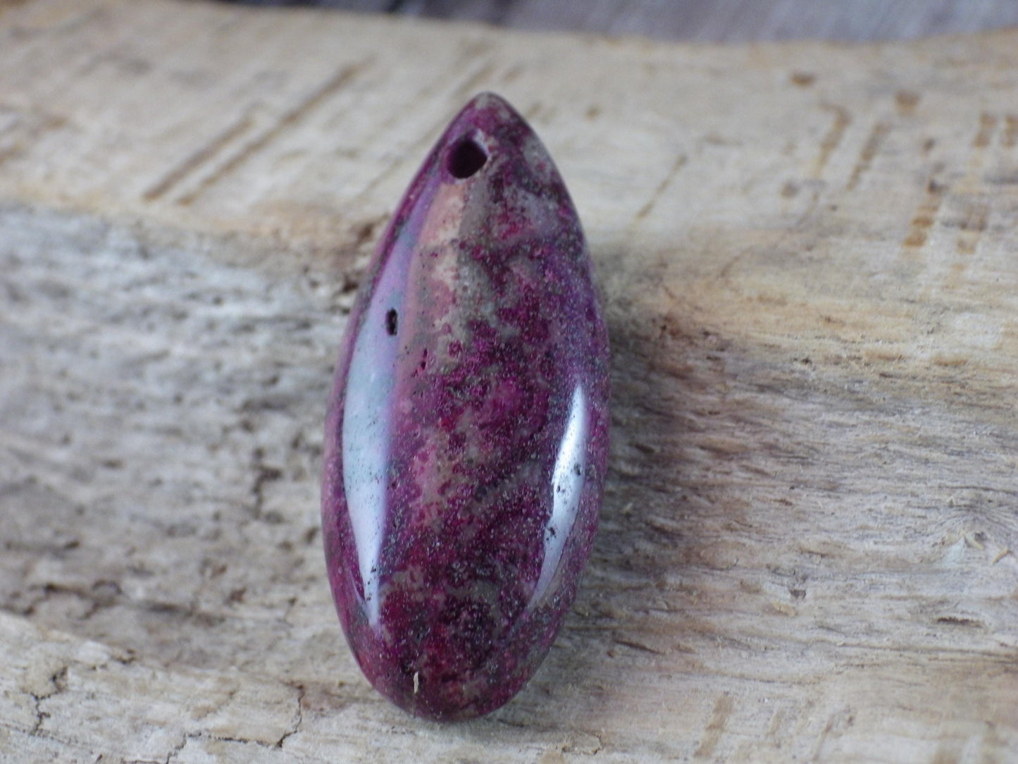Mookaite Jasper Teardrop Pendant 35x15mm A8