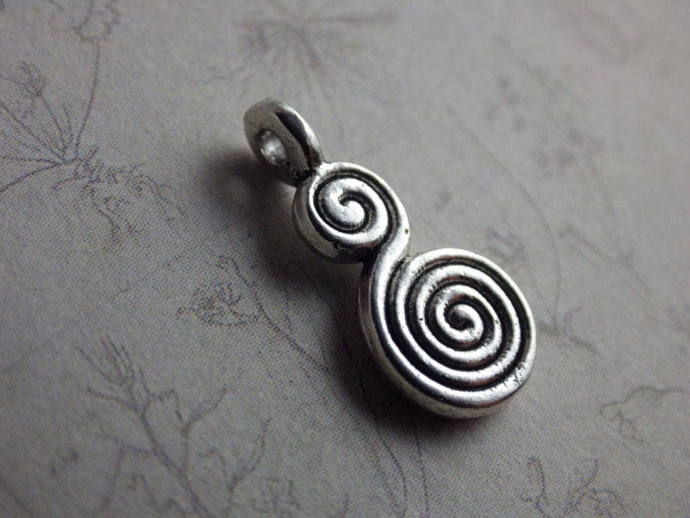6 x Mixed Celtic Charms Set, Wiccan Pagan Silver Charms Pendants, Jewelry Making Supplies, Card Making, UK Seller