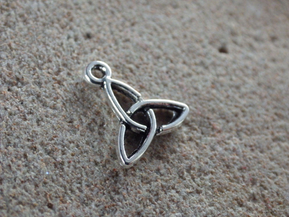 6 x Mixed Celtic Charms Set, Wiccan Pagan Silver Charms Pendants, Jewelry Making Supplies, Card Making, UK Seller