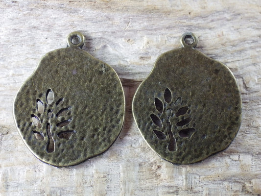 10 x Brass Tree Leaf Charms Pendants, 20mmx18mm, Earring Charms, Nature Forest Wiccan Pagan Charm, Jewelry Making Supplies, UK Seller