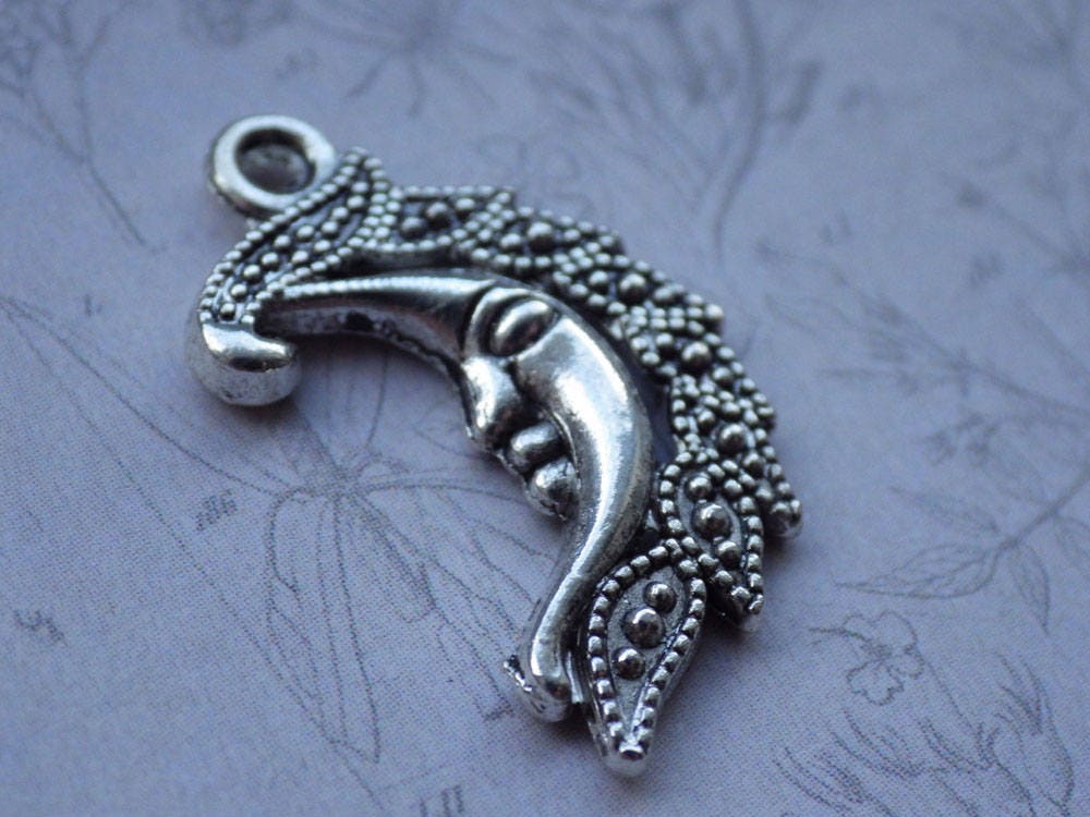 13 x Silver Sun Moon Stars Charms Pendants, Mixed Celestial Bracelet Charms Set, Pagan Wicca Wiccan Witchy Jewellery Making Supplies UK Shop