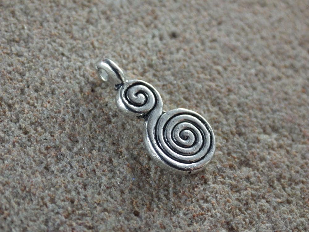 16 x Mixed Triquetra Triskele Trinity Knot, Celtic Cross, Spiral Of Life, Celtic Goddess, Mixed Silver Celtic Charms, BULK Celtic Pendants