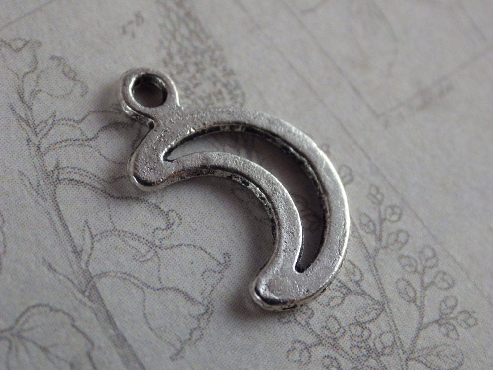 13 x Silver Sun Moon Stars Charms Pendants, Mixed Celestial Bracelet Charms Set, Pagan Wicca Wiccan Witchy Jewellery Making Supplies UK Shop