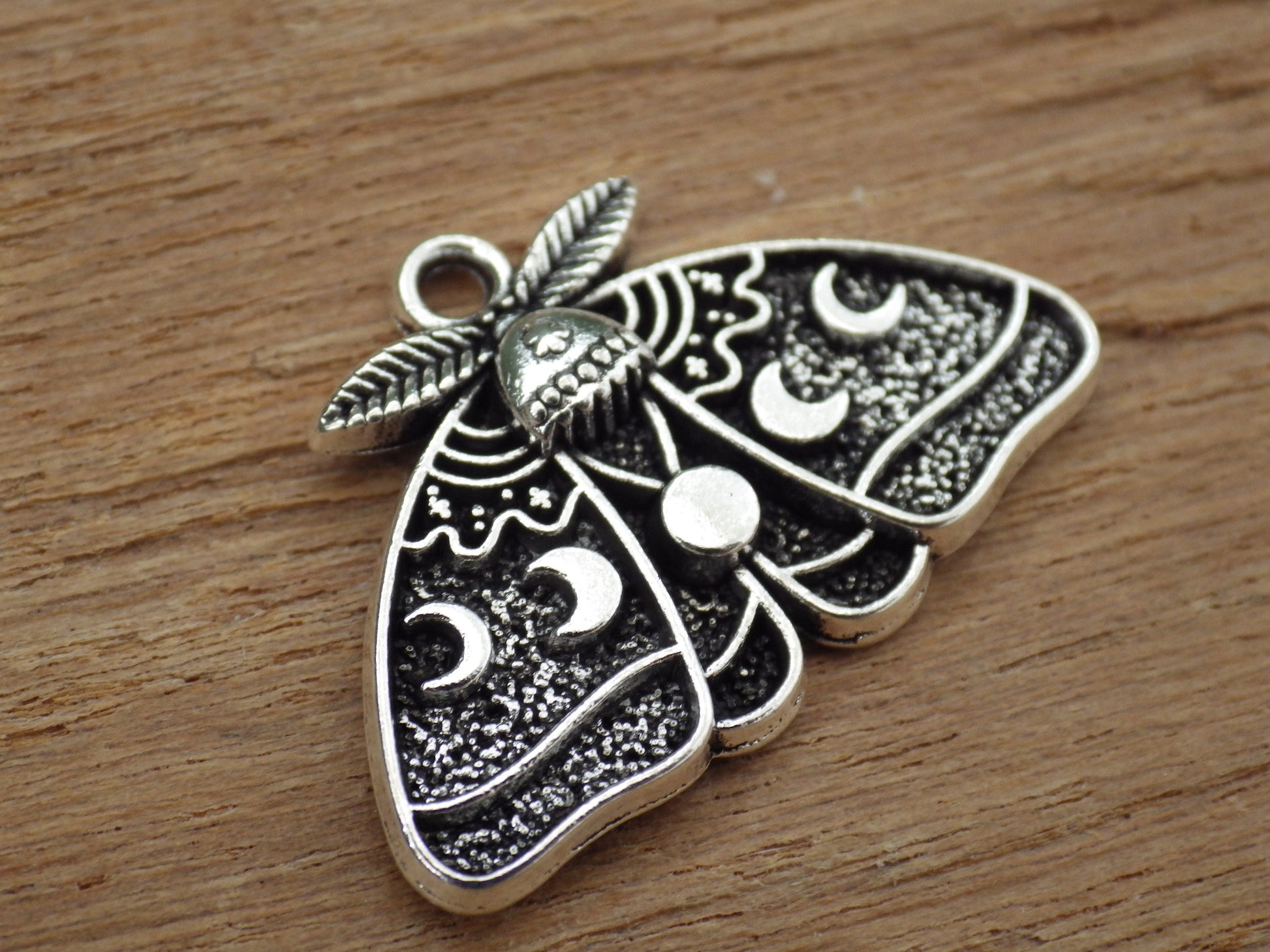 Moon Phase Moth Charm Pendant 17x26mm, Silver Celestial Insect Pagan Moonphase Necklace Pendant, Jewelry Making, Craft Supplies, UK