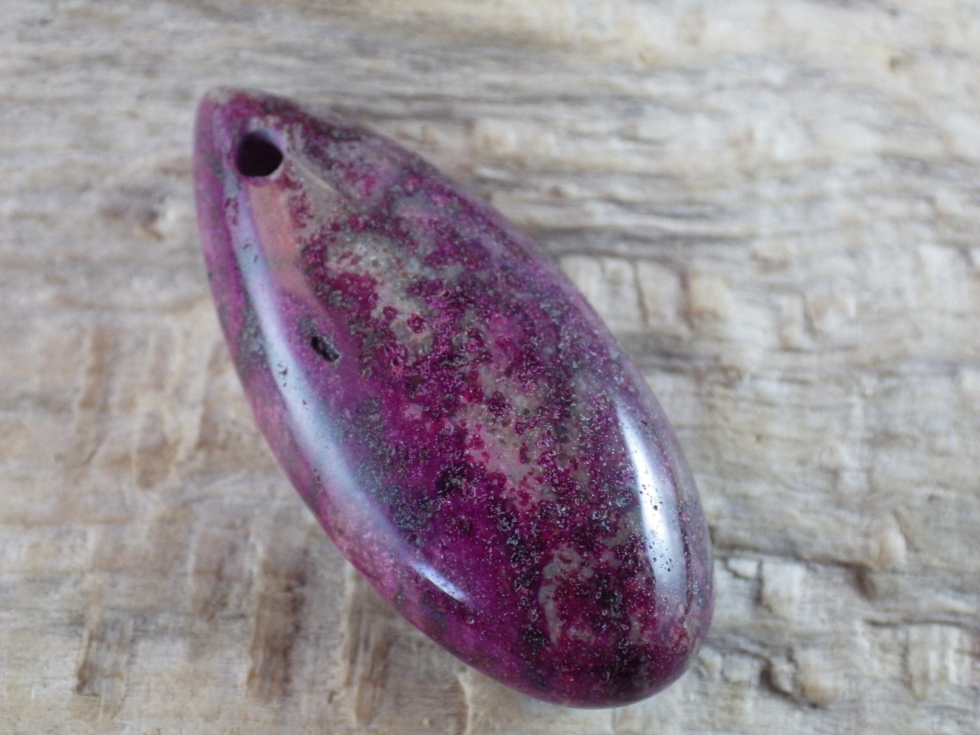 Mookaite Jasper Teardrop Pendant 35x15mm A8