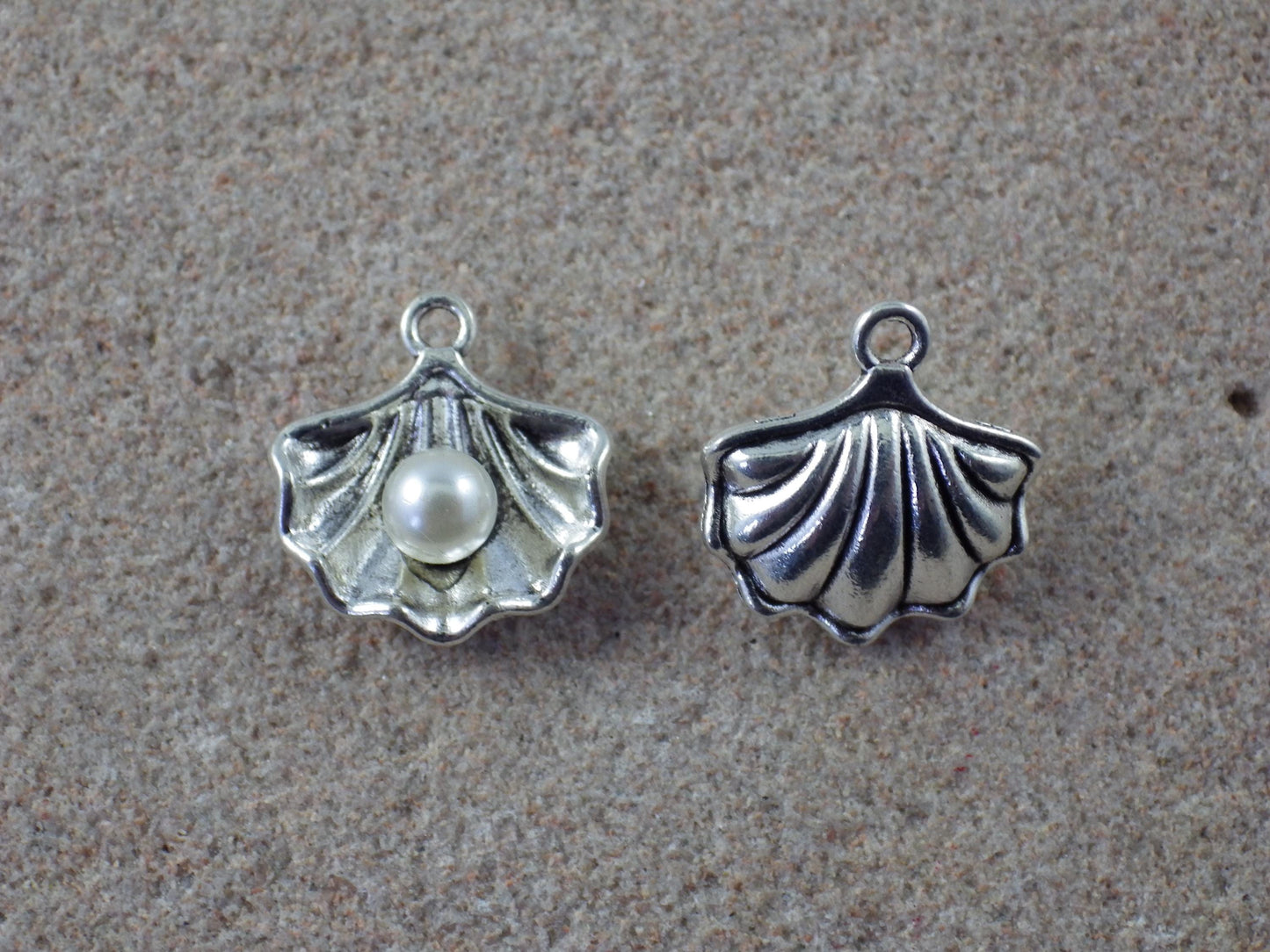 Oyster Shell 3D Charm Pendants, Sea Marine Beach Clam Bracelet Charms, Silver Earring Charms Necklace Pendants, Jewellery Making Supplies UK