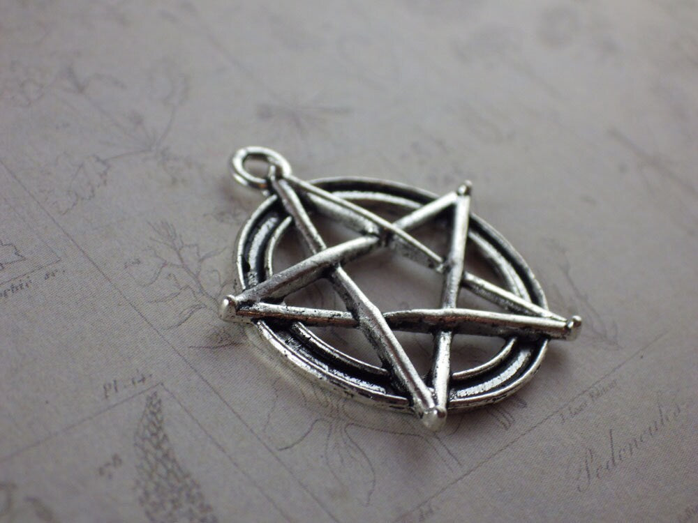 Large Pentagram Charm Pendant, 27x27mm Pentacle Pendant, Wiccan Pagan Silver Metal Charms, Jewelry Making Craft Supplies, UK Seller