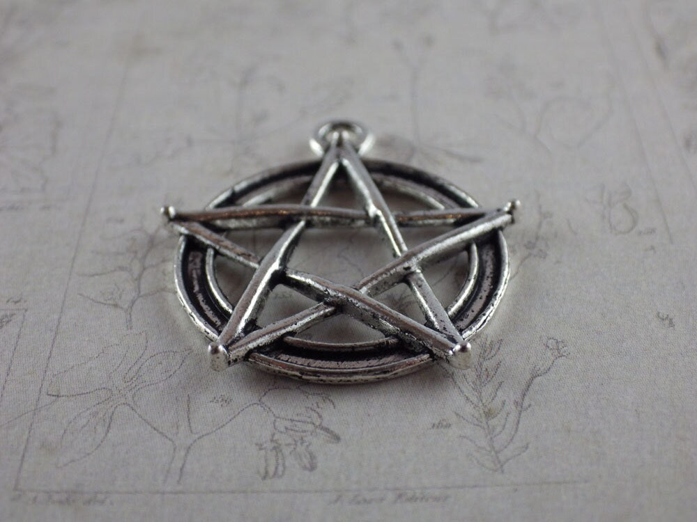 Large Pentagram Charm Pendant, 27x27mm Pentacle Pendant, Wiccan Pagan Silver Metal Charms, Jewelry Making Craft Supplies, UK Seller