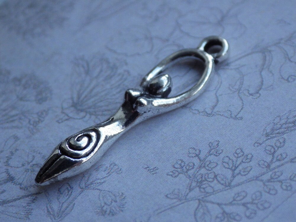 5 x 3D Solid Pagan Goddess Charms Pendants, Silver Wiccan Charms, 25x4mm Fertility Spiral Goddess, Celtic Gothic Druid, Jewelry Supplies UK