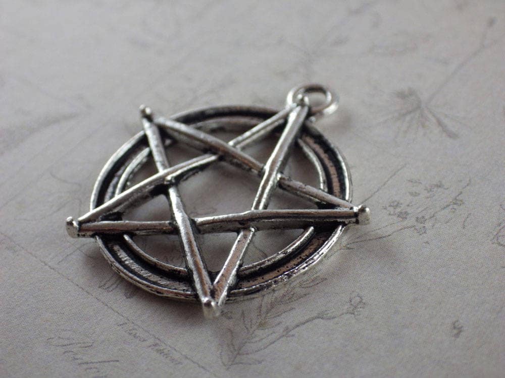 50 x Wholesale Bulk Pagan Charms, Mixed Wiccan Gothic Wicca Silver Pendants Set, Bracelet Charms, Pentagram Moon Goddess Hare Raven, UK