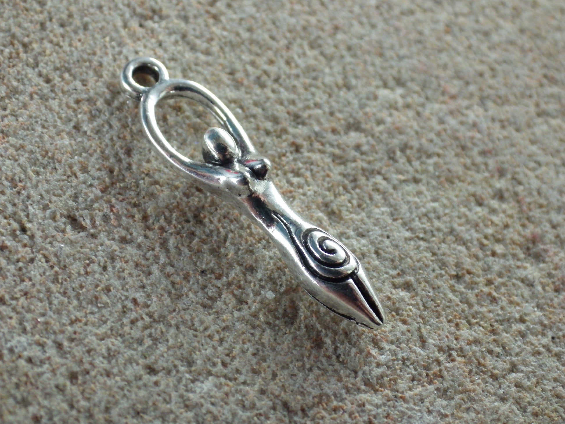 16 x Silver Celtic Charms Pendants, Triquetra Triskele Trinity Knot, Celtic Cross Spiral Of Life Celtic Goddess, Wiccan Pagan Craft Supplies
