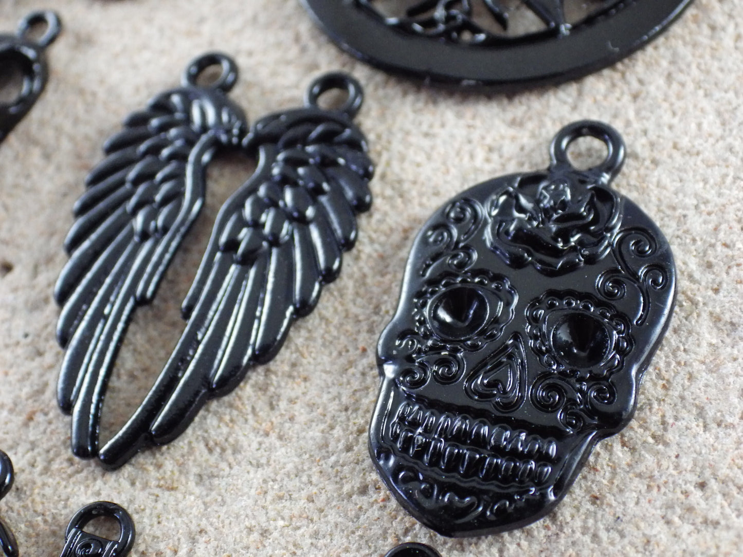 24 x Mixed Pagan Large Black Enamel Charms Pendants, Wiccan Gothic Occult Witchy Necklace Charms Set, Pentagram Moon Dagger Raven
