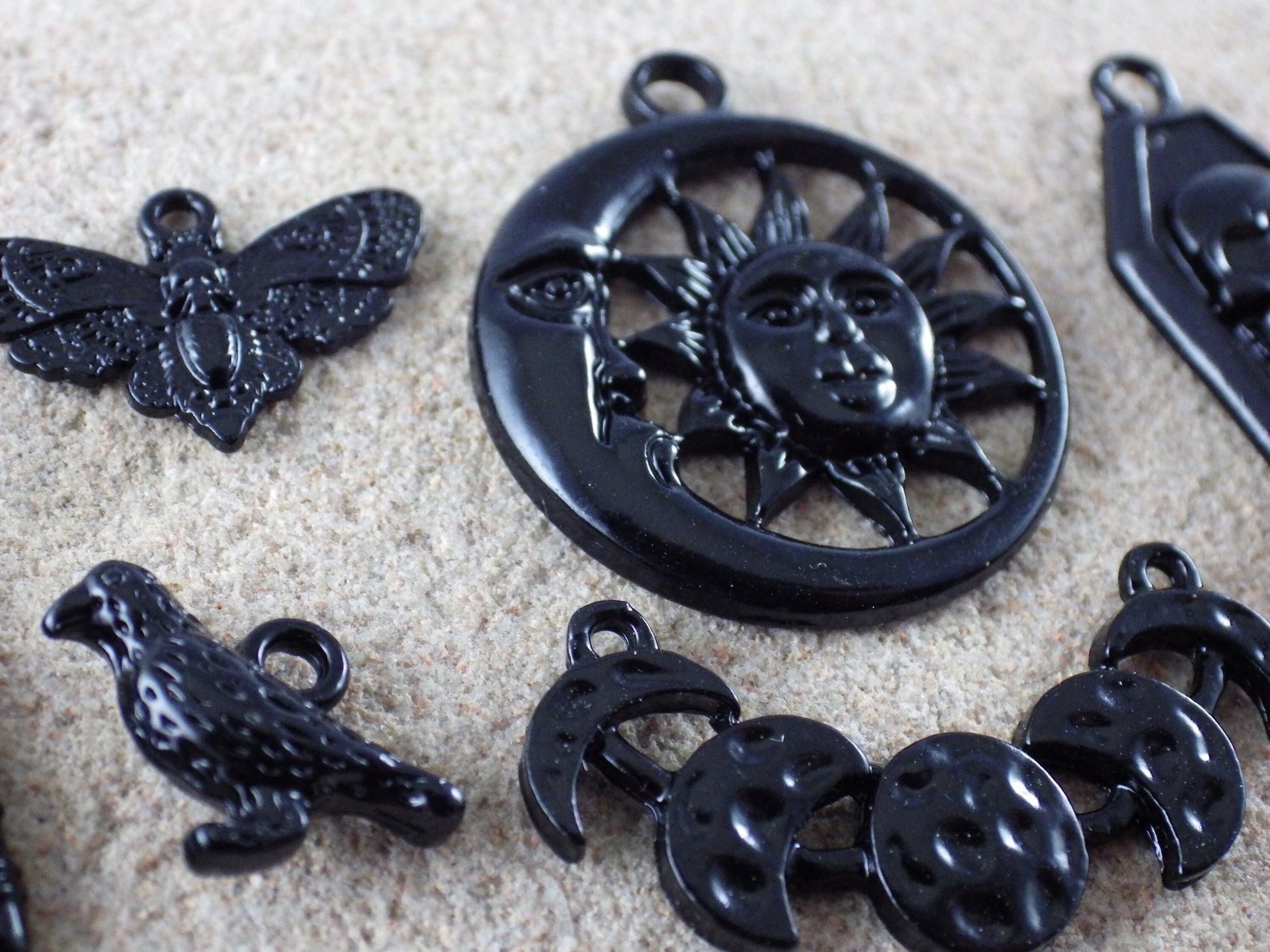 24 x Mixed Pagan Large Black Enamel Charms Pendants, Wiccan Gothic Occult Witchy Necklace Charms Set, Pentagram Moon Dagger Raven