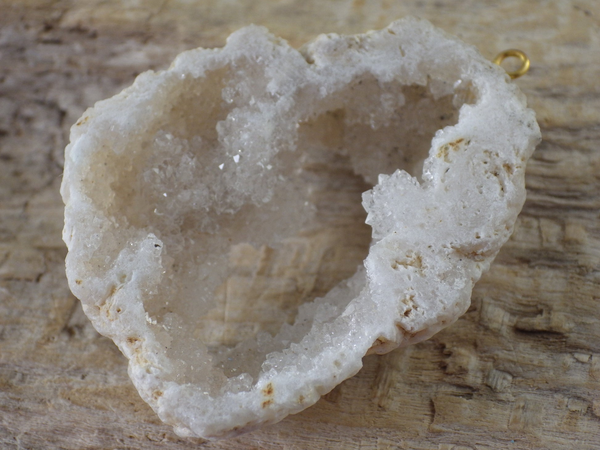 White Druzy Quartz Geode Crystal Slice Pendant, Semi Precious Gemstone, 43x33mm Loose Stone, Focal Bead, Jewelry Making Supplies, UK T5