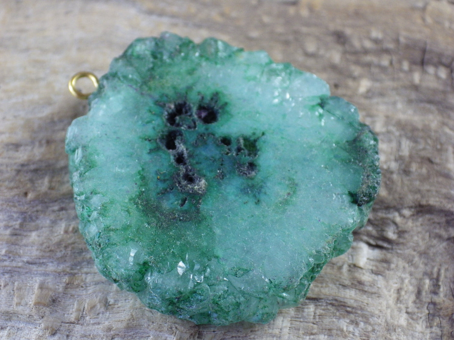 Emerald Green Druzy Quartz Geode Slice, Semi Precious Gemstone Pendant, 34x33mm Designer's Loose Stone, Focal Bead, Jewelry Making T3
