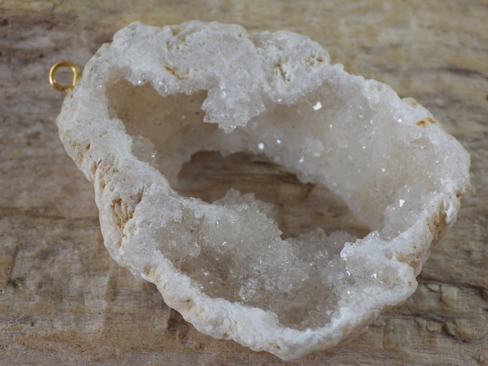 White Druzy Quartz Geode Crystal Slice Pendant, Semi Precious Gemstone, 43x33mm Loose Stone, Focal Bead, Jewelry Making Supplies, UK T5