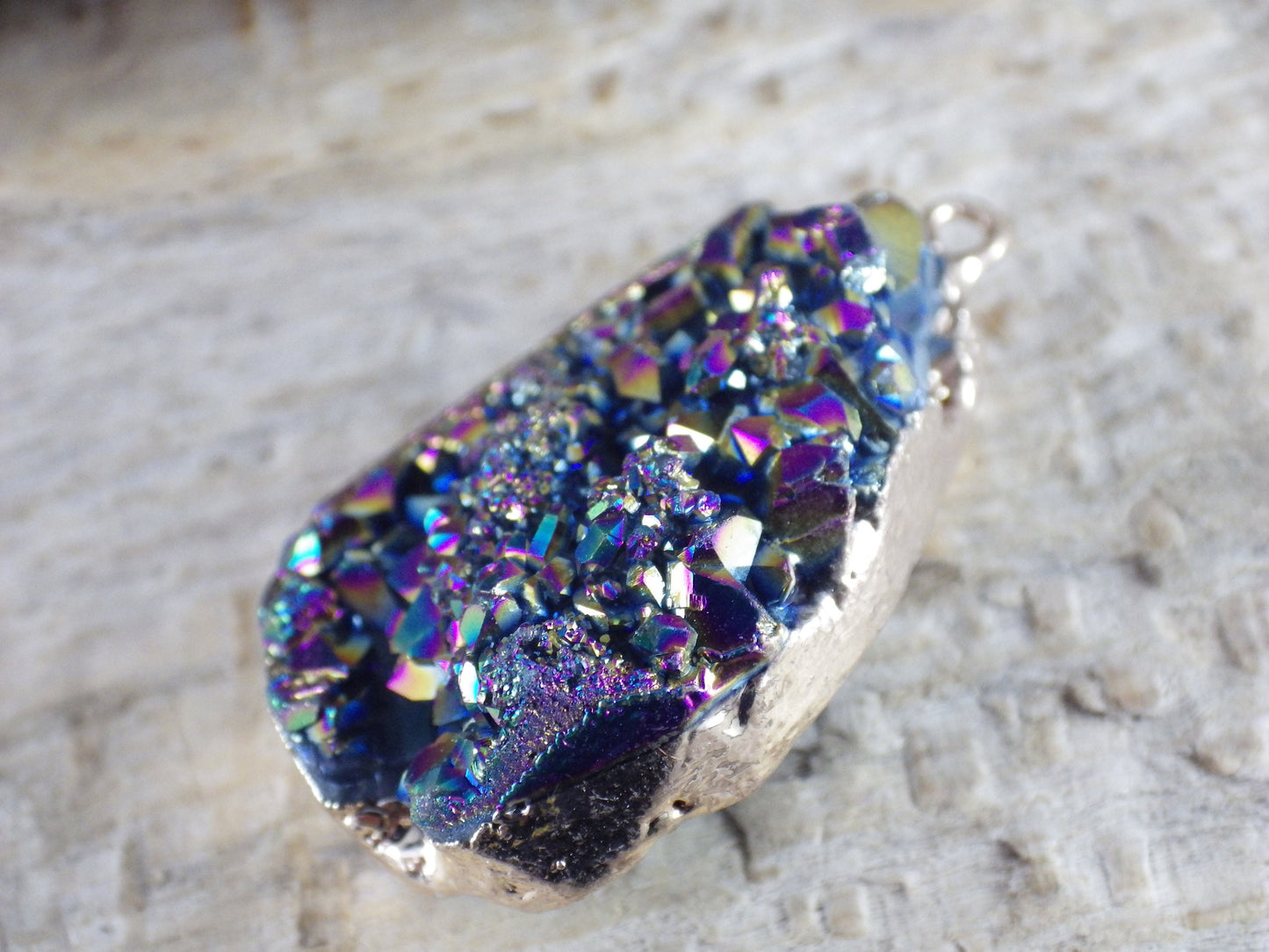 Druzy Quartz Geode Crystal Teardrop Pendant, 38x23mm Semi Precious Gemstone, Focal Bead Loose Stone, Jewelry Making Supplies, UK T2